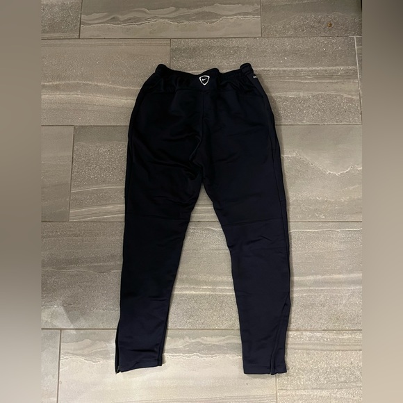 Navy Nike Dri-Fit Kids Sweatpants, good condition! - Picture 2 of 2